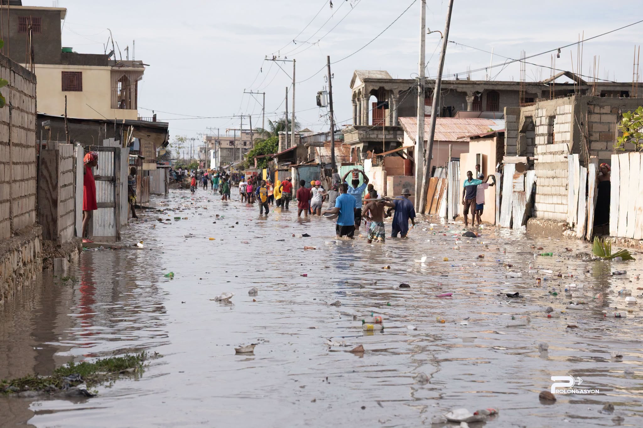 Un quartier inondé à la troisième ruelle Dupiton, aux Gonaïves.